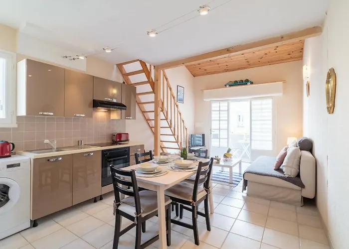 דירה Rampe Du Vengeur By Interhome רויאן